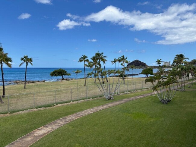 Primary Photo - MAKAHA SURFSIDE