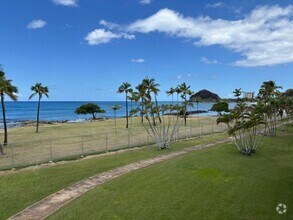 Building Photo - MAKAHA SURFSIDE