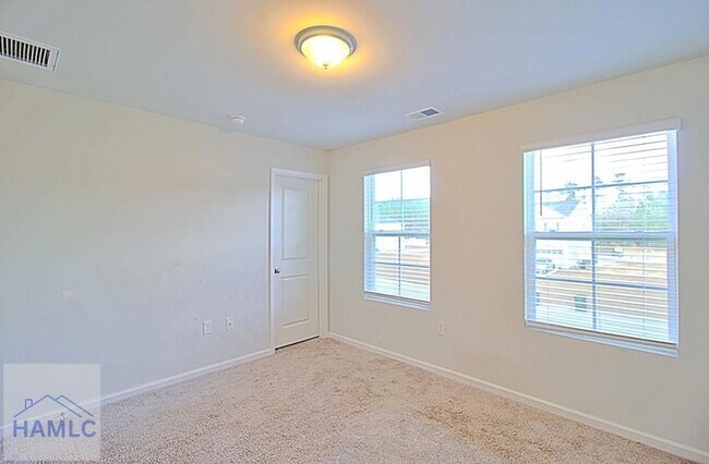 Building Photo - 224 Enclave Wy