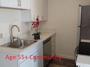 Building Photo - Age 55+ Only - Remodeled One Bedroom Condo...