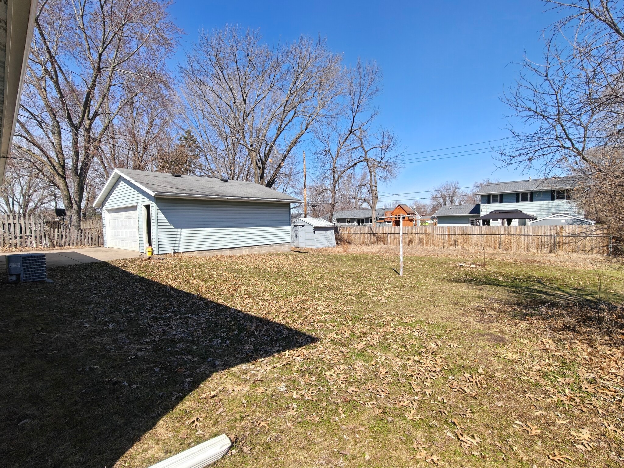 BACKYARD - 2212 Bartlett Ave