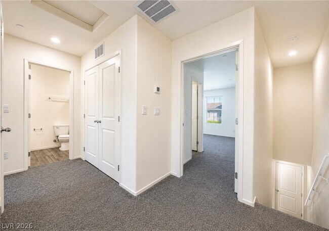 Building Photo - 3730 Celesta Vis Ave