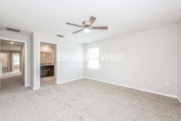 Building Photo - 5616 Mercado Dr