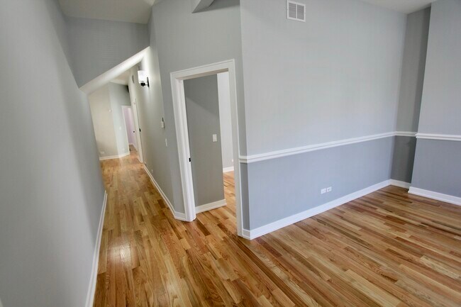 Building Photo - 7413 S Princeton Ave