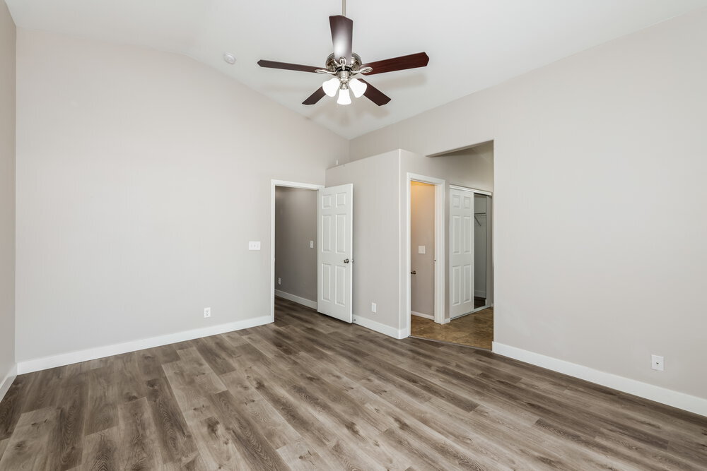 Building Photo - 646 Maccabe Ave