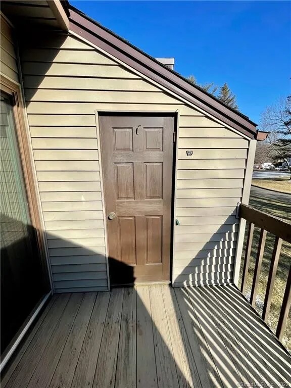 Building Photo - 1611 Twin Circle Dr