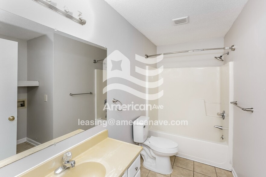 Building Photo - 505 Harrel St