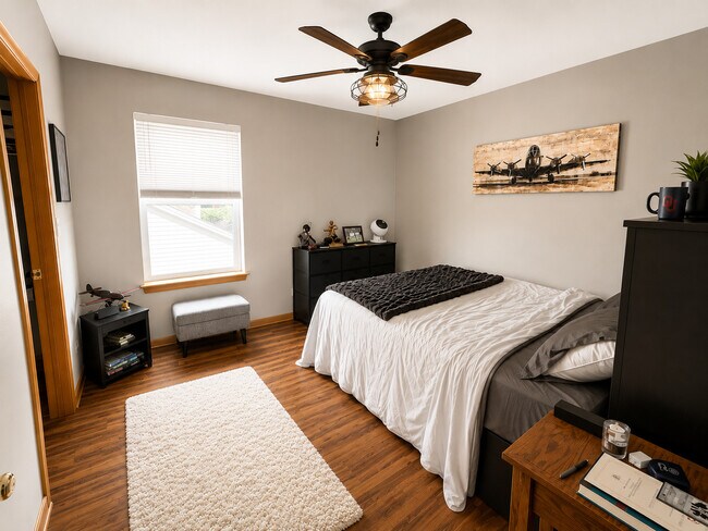 Building Photo - 315 Red Sky Dr