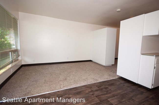 Building Photo - 5616 University Way