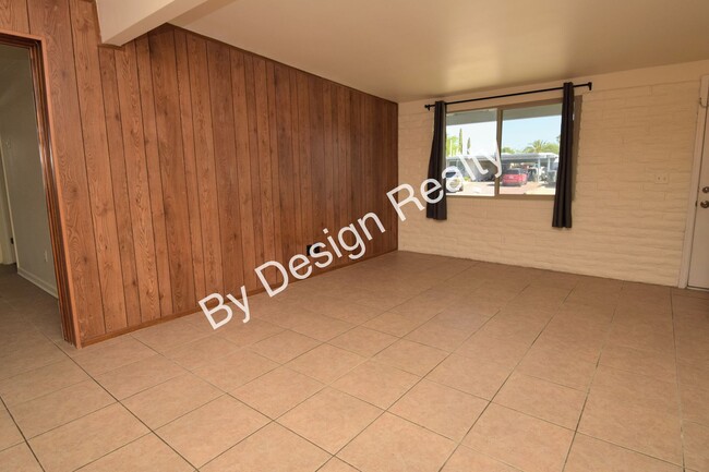 Building Photo - Pristine Remodeled Olive Grove 4 Bedroom 2...
