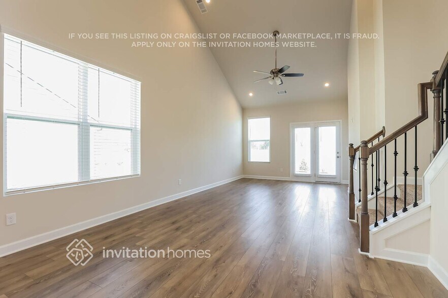 Building Photo - 121 Fister Dr