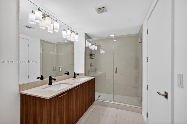 Building Photo - 5252 NW 85th Ave