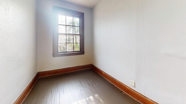 Building Photo - Akron 3 Bedroom Single Family Home