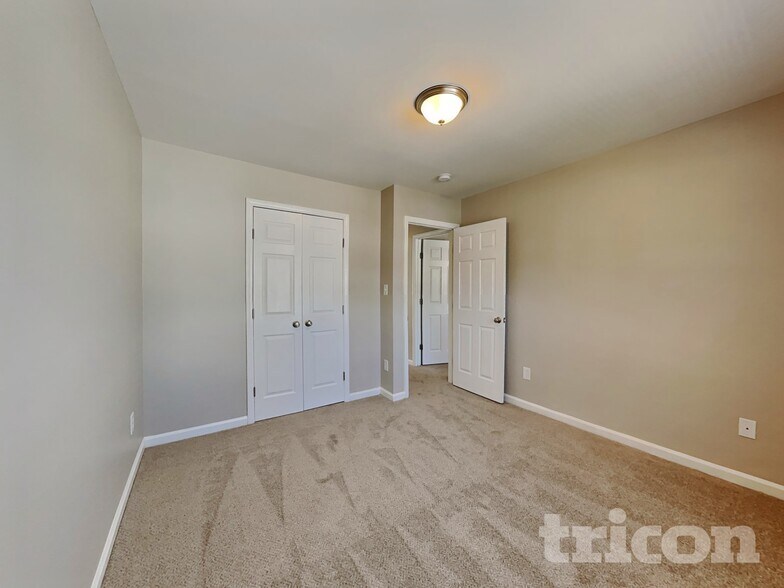 Building Photo - 5224 Anchorage Way