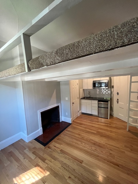 Building Photo - 389 Marlborough St