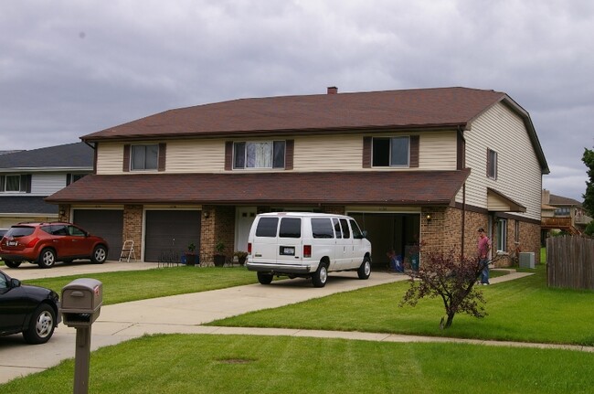 Primary Photo - 315 Creekside Dr