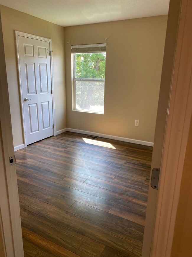 Building Photo - 111 County Seat Rd