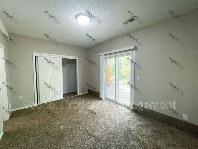 Building Photo - 5644 N Anita Ave