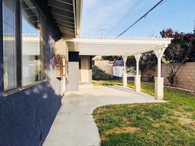 Building Photo - 10242 Tyhurst Rd