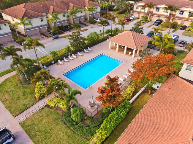 Building Photo - 9467 SW Merlin Ct