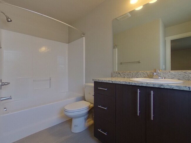 Building Photo - 325 NW 21st St