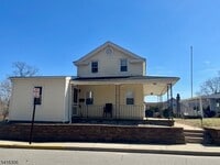 Building Photo - 52 Maple Ave