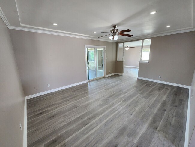 Building Photo - 14020 Faust Ave