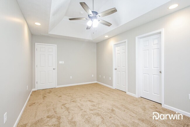 Building Photo - 659 Woods Crossing Ln