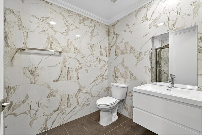 Building Photo - 3443 John F. Kennedy Blvd