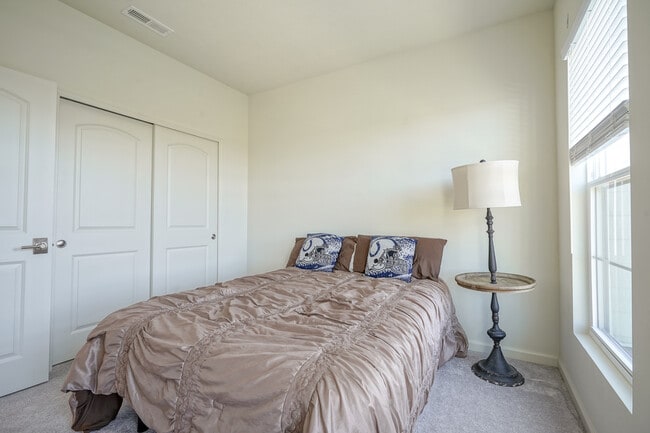 Building Photo - 9728 Junction Sta