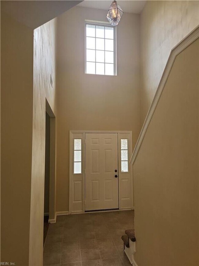 Building Photo - RENTAL