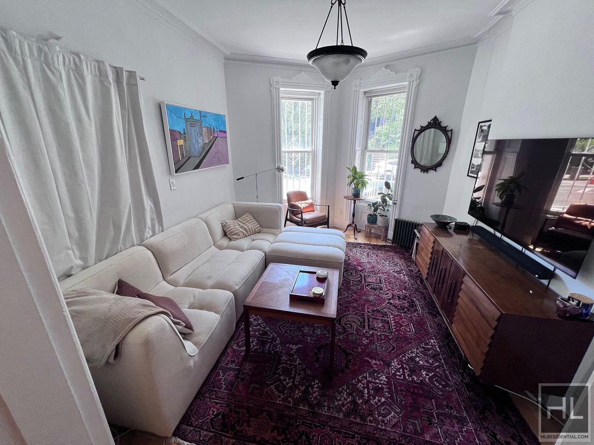 Building Photo - $7,000 | 2.5BR | 2BA | Prospect Heights Townhouse Duplex | Private Backyard | 1,500 SF | Original...