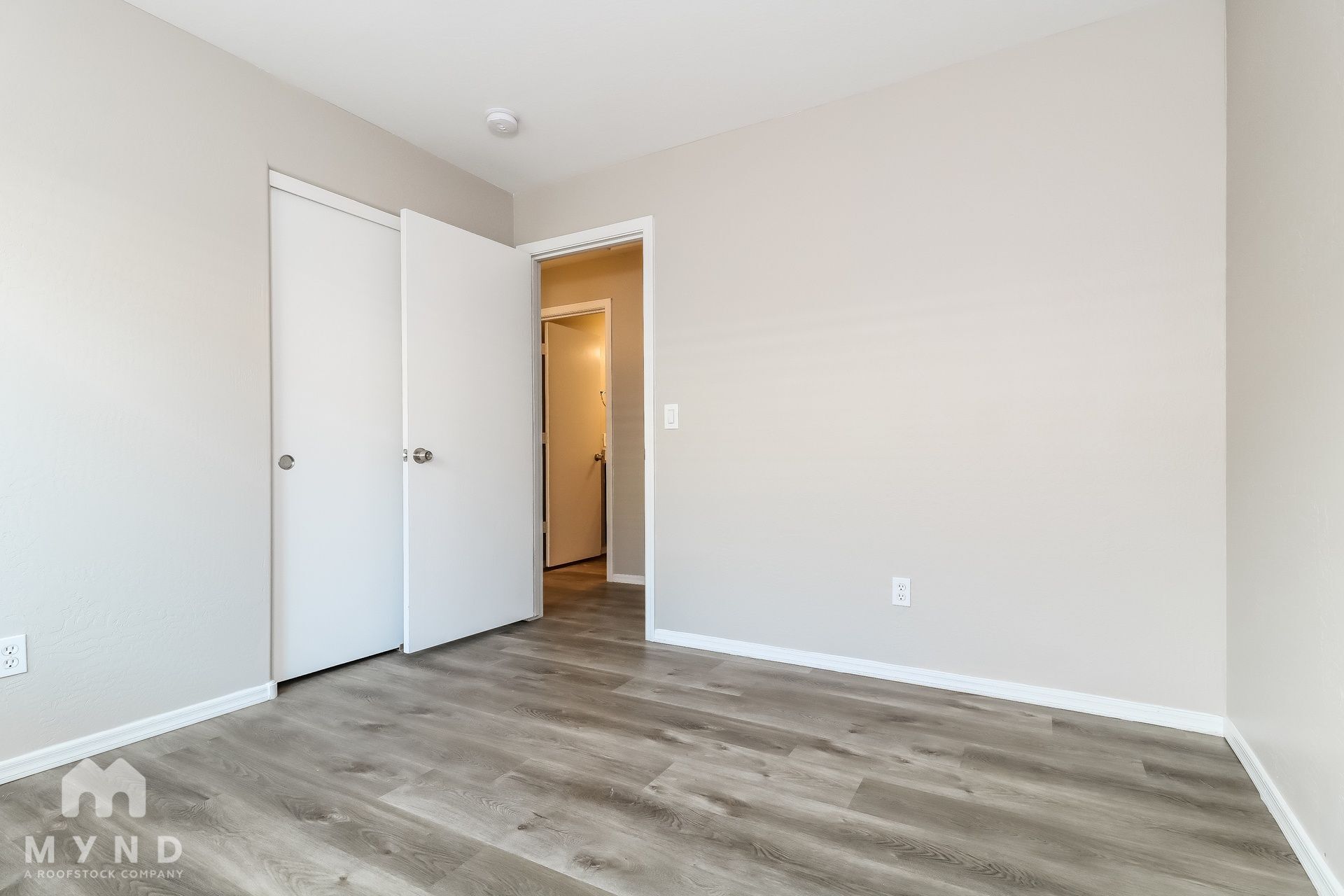 Building Photo - 25797 W Winslow Ave