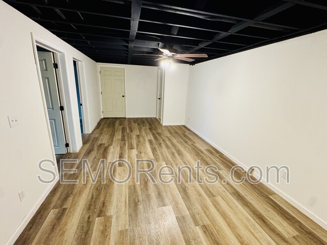 Building Photo - 1310 MO-34