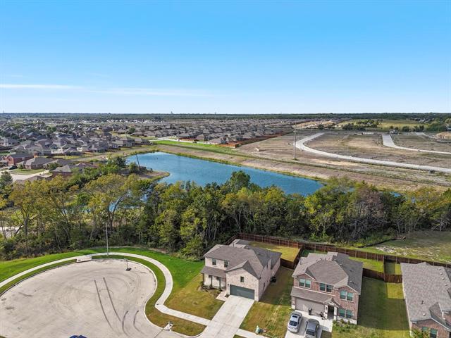 Building Photo - 1428 Victoria St