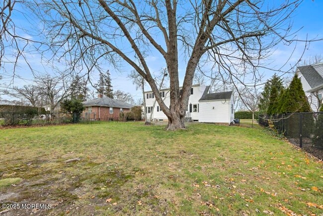 Building Photo - 308 Buttermere Ave