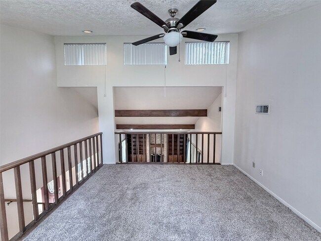 Building Photo - 13103 Holston Hills Dr