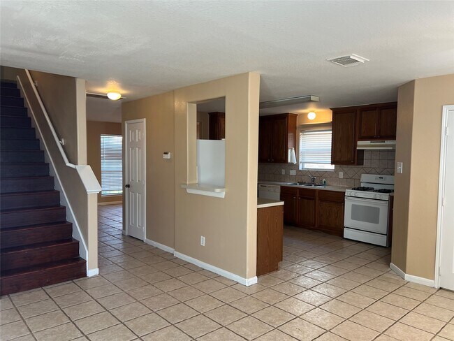 Building Photo - 3223 Amber Meadow Dr