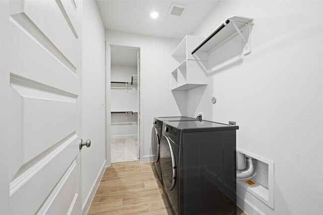 Building Photo - 4443 Noah Grv Ln