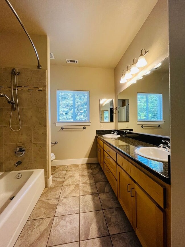 Building Photo - Available NOW! Beautiful House on a Cul-De-Sac