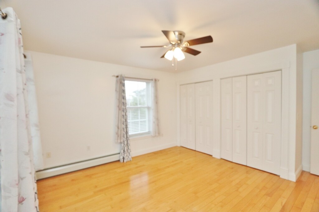 Building Photo - 21 Longmeadow Dr