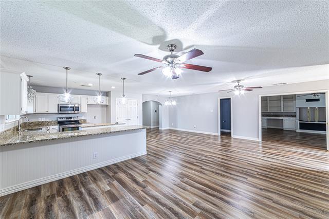 Building Photo - 1711 Kennedy Dr