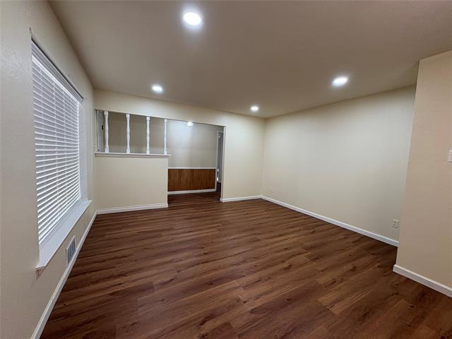 Building Photo - 615 Oak Forest Dr