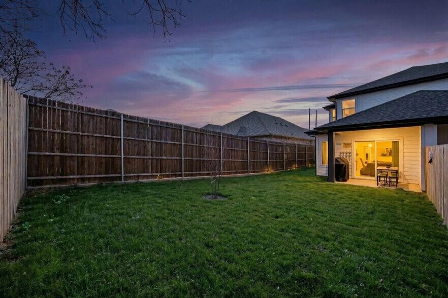 Building Photo - 5702 Riverside Dr