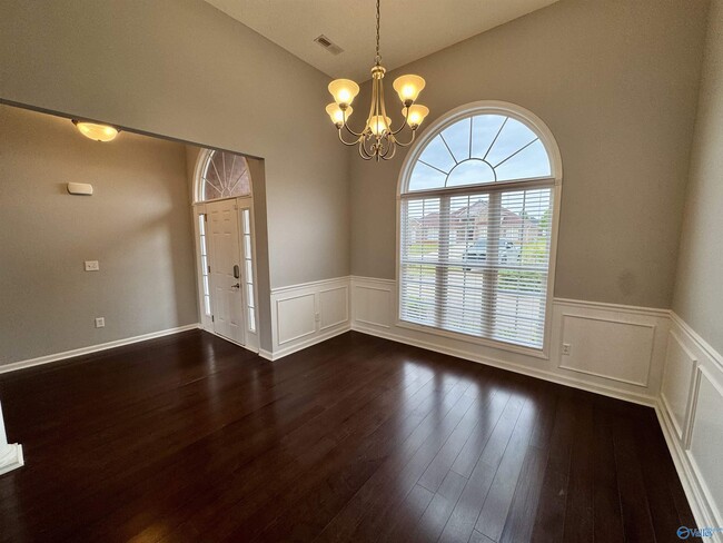 Building Photo - 14606 Eva Cir