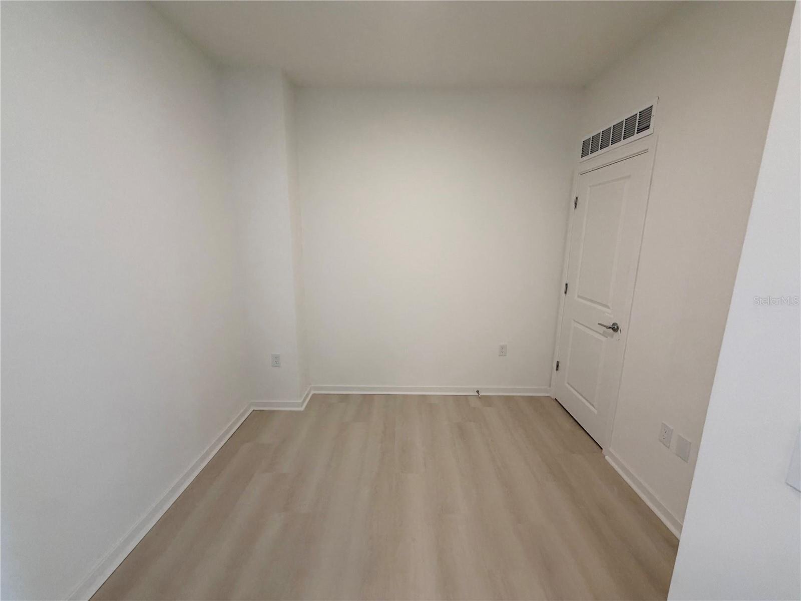 Building Photo - 5587 Millennia Park Dr