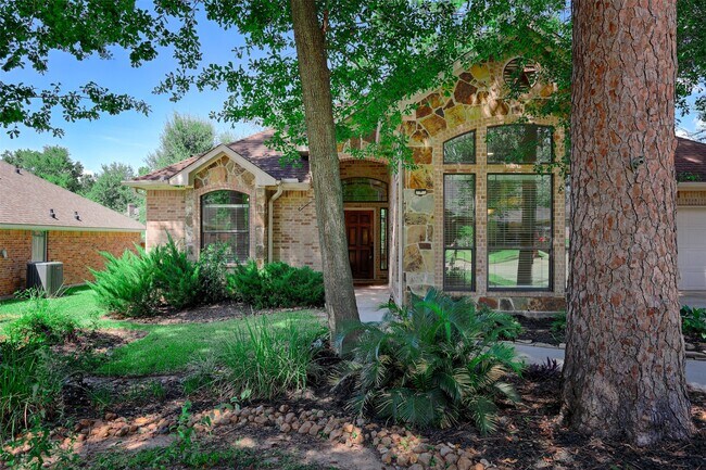 Building Photo - 12460 Lyra Dr