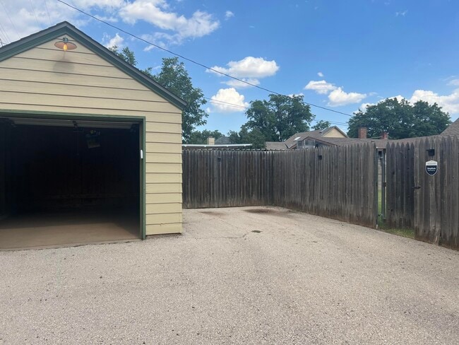 Building Photo - 2916 21st St