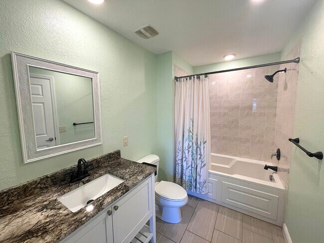 Building Photo - 1840 Sandhill Crane Dr