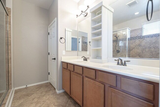 Building Photo - 16371 W Mesquite Dr